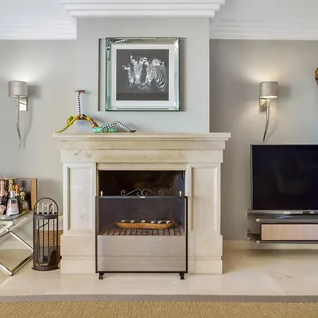 Elegant 3 Bed With Sea View In Nueva Andalucia Apartment *