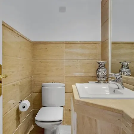 Apartment Elegant 3 Bed With Sea View In Nueva Andalucia *
