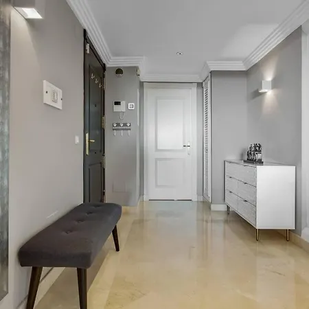 Apartment Elegant 3 Bed With Sea View In Nueva Andalucia